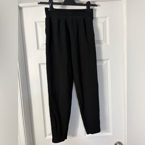 Varley DoubleSoft black sweatpants.